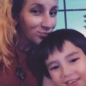 Meet your Posher, A marie